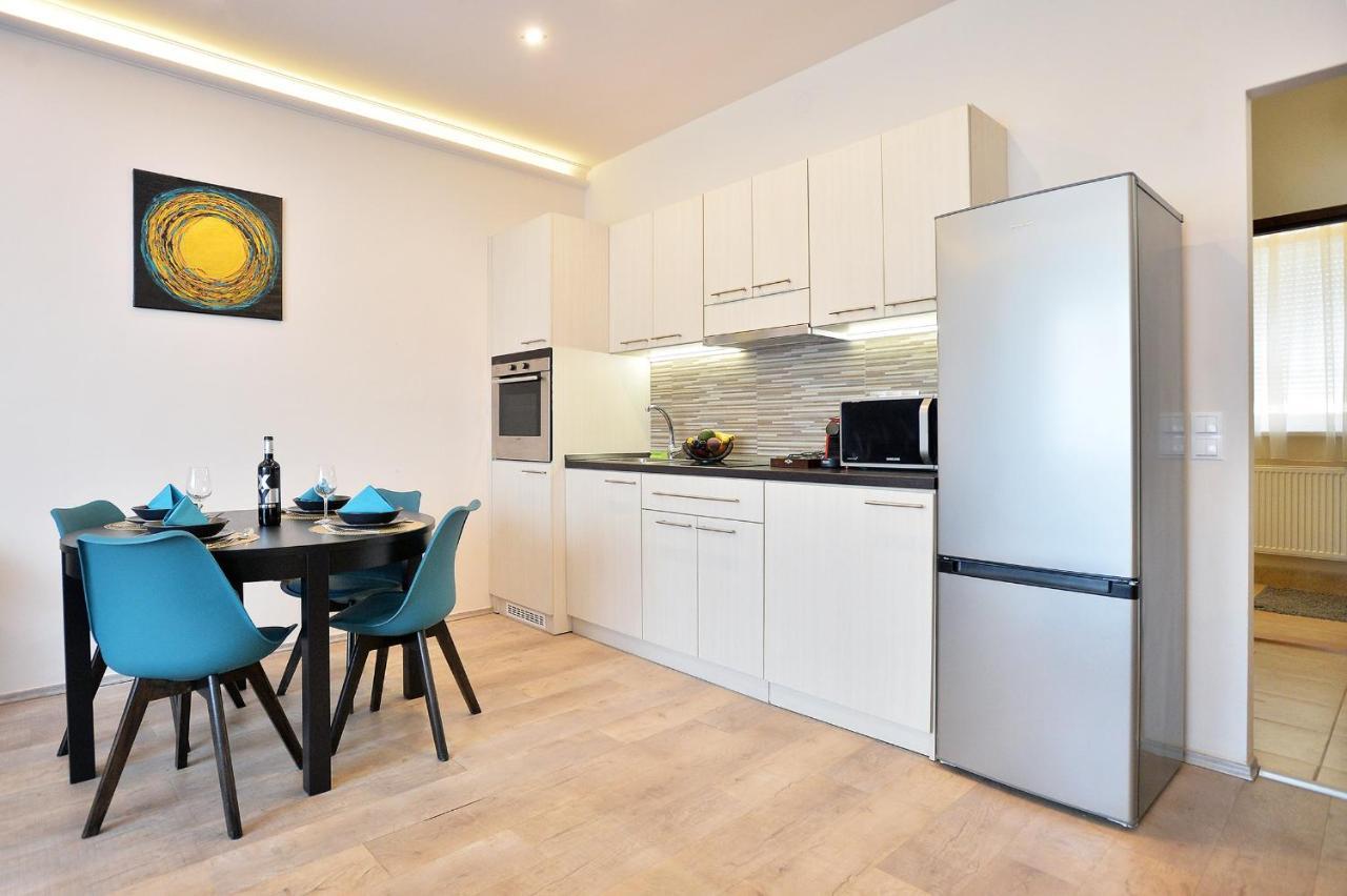 Netta Apartman Eger Luaran gambar