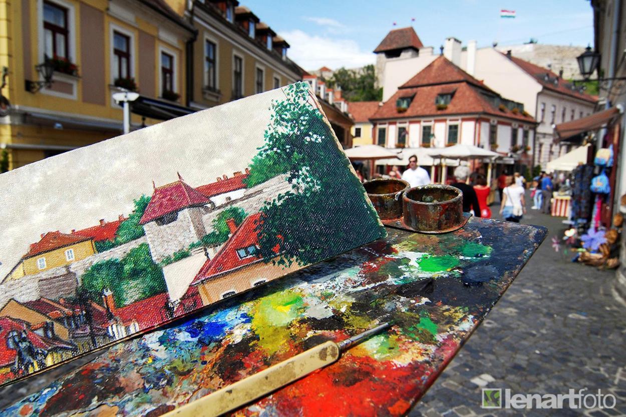 Netta Apartman Eger Luaran gambar