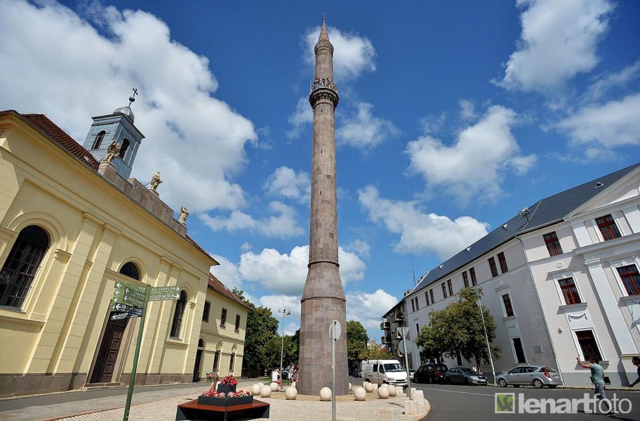 Netta Apartman Eger Luaran gambar